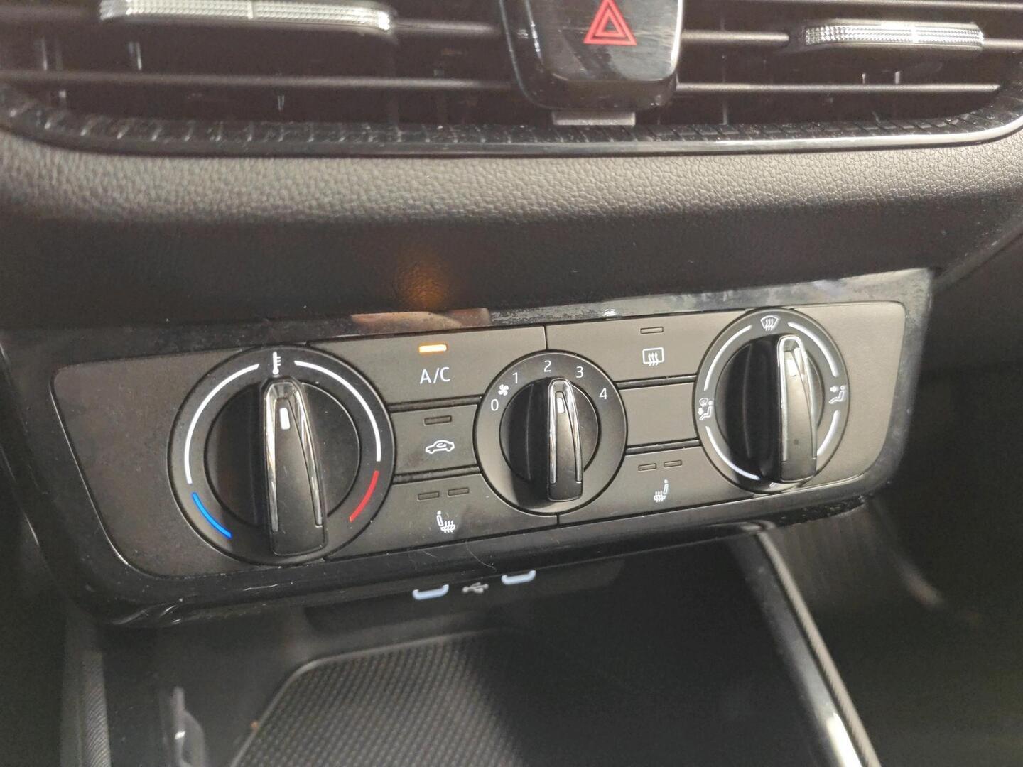 SKODA FABIA 2023