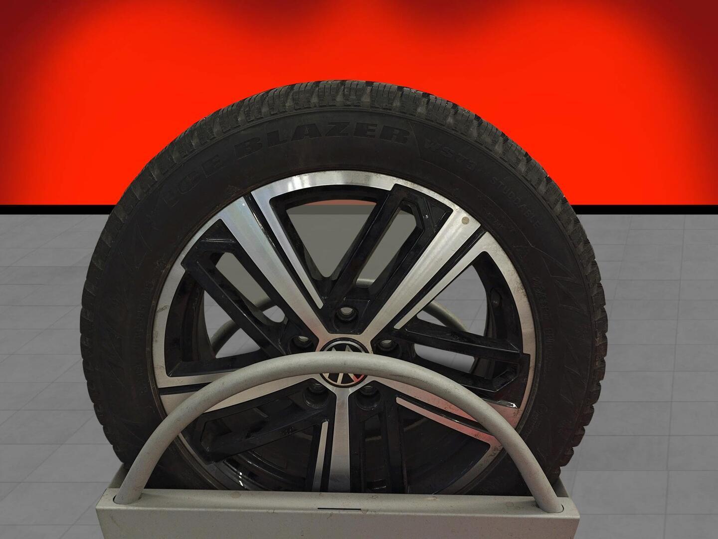 VOLKSWAGEN Caddy 2025