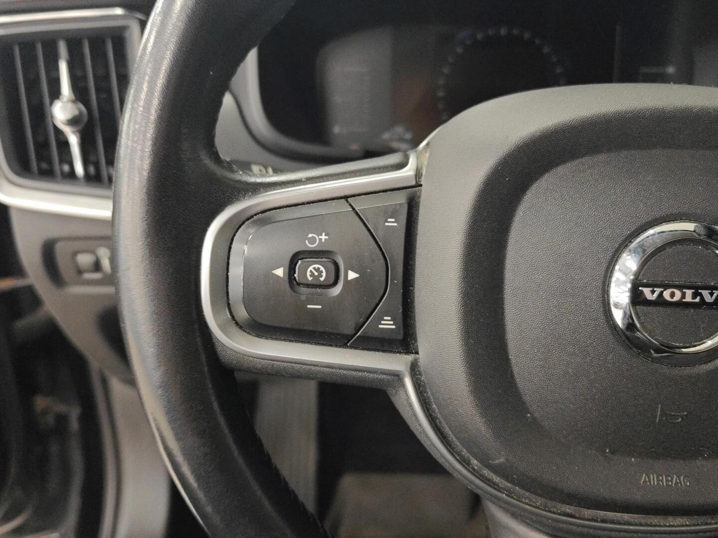 VOLVO V90 Cross Country 2017