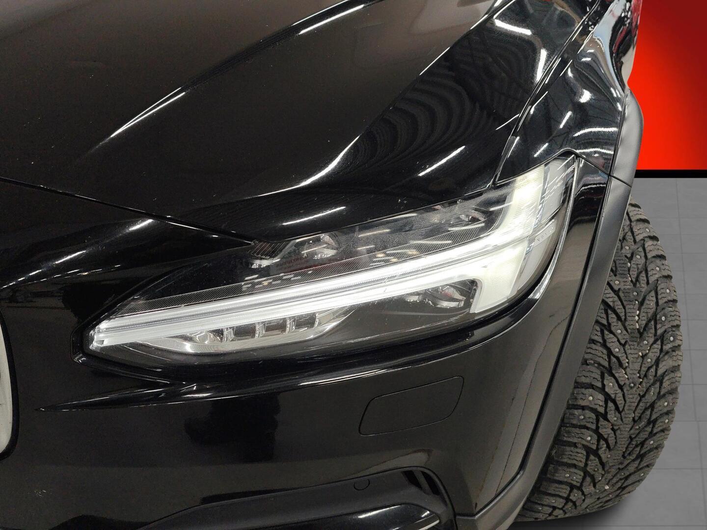 VOLVO V90 Cross Country 2017