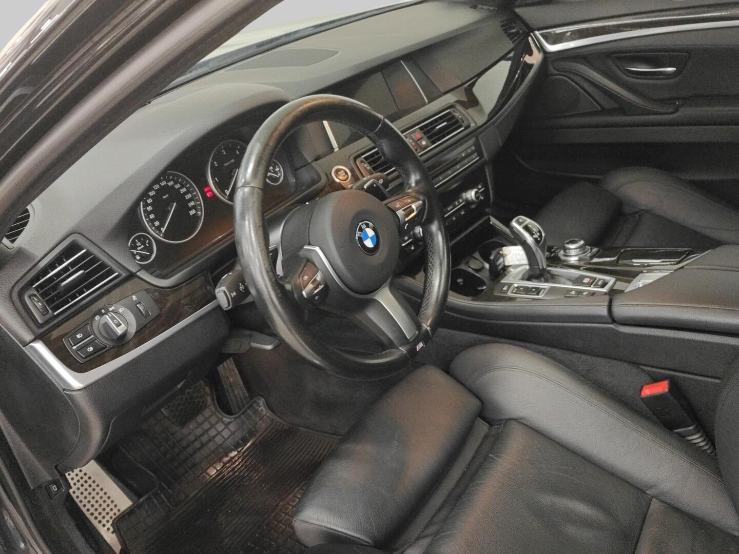 BMW 530 2014