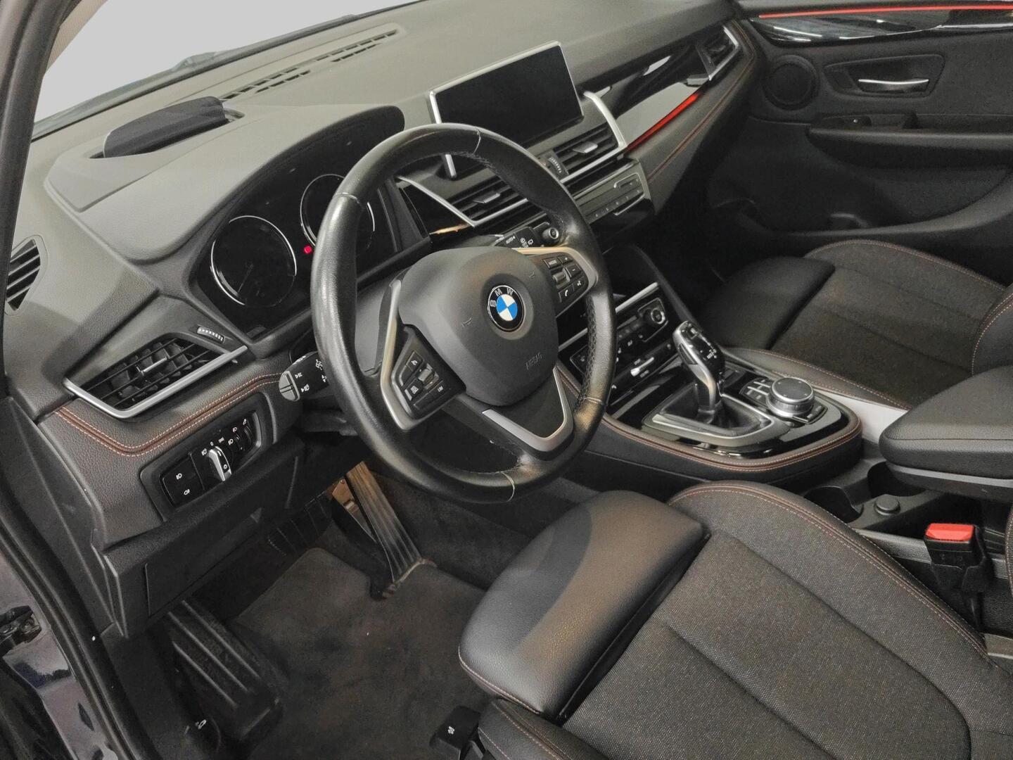 BMW 218 2019