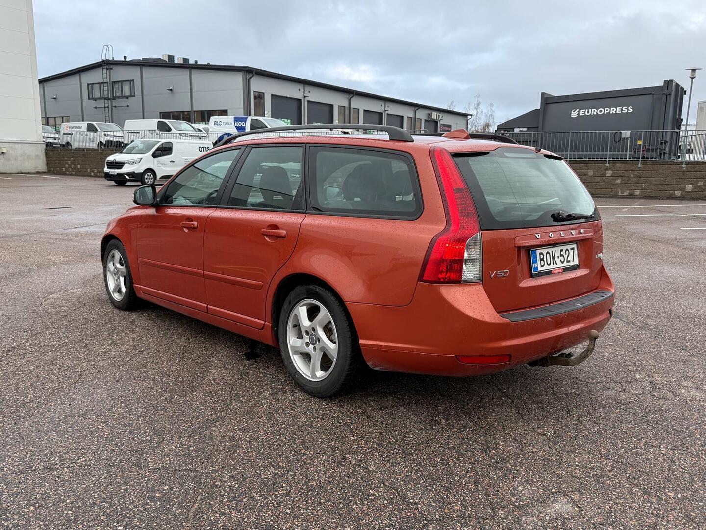 VOLVO V50 2010