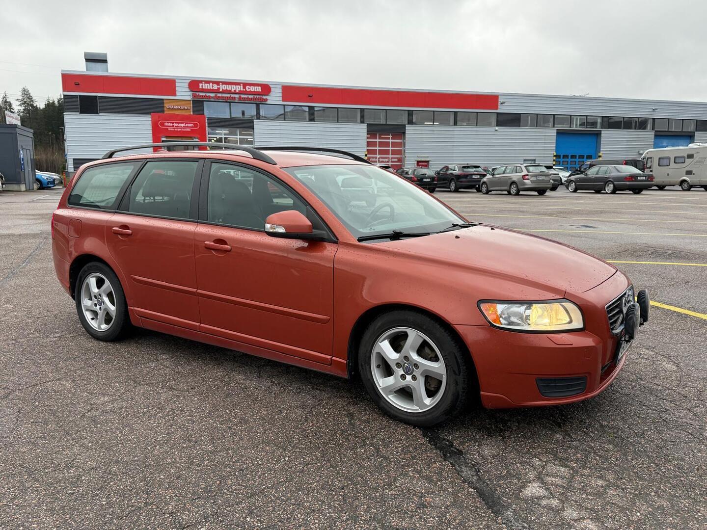 VOLVO V50 2010
