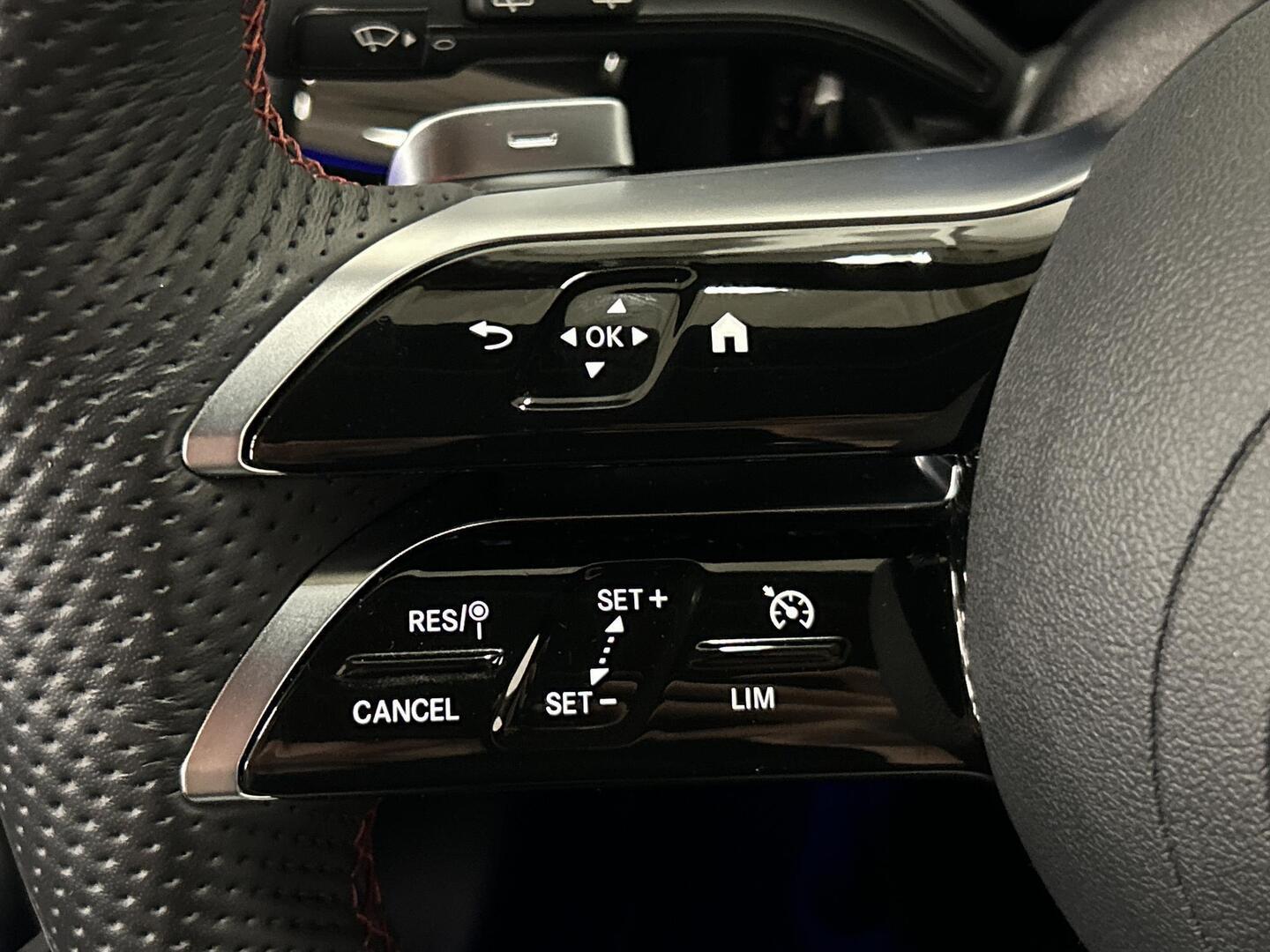 MERCEDES-BENZ B 2024