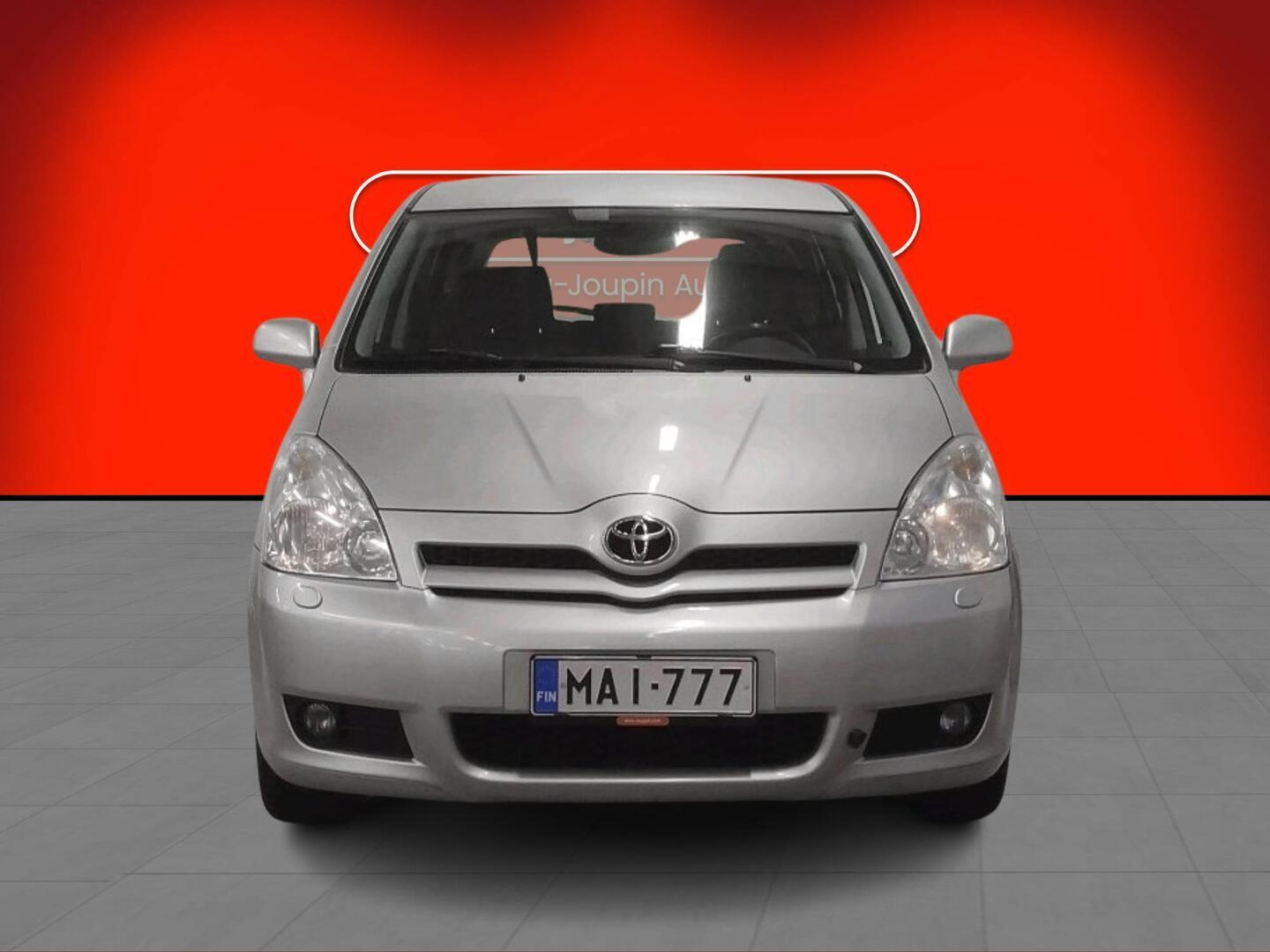 TOYOTA Corolla Verso 2006