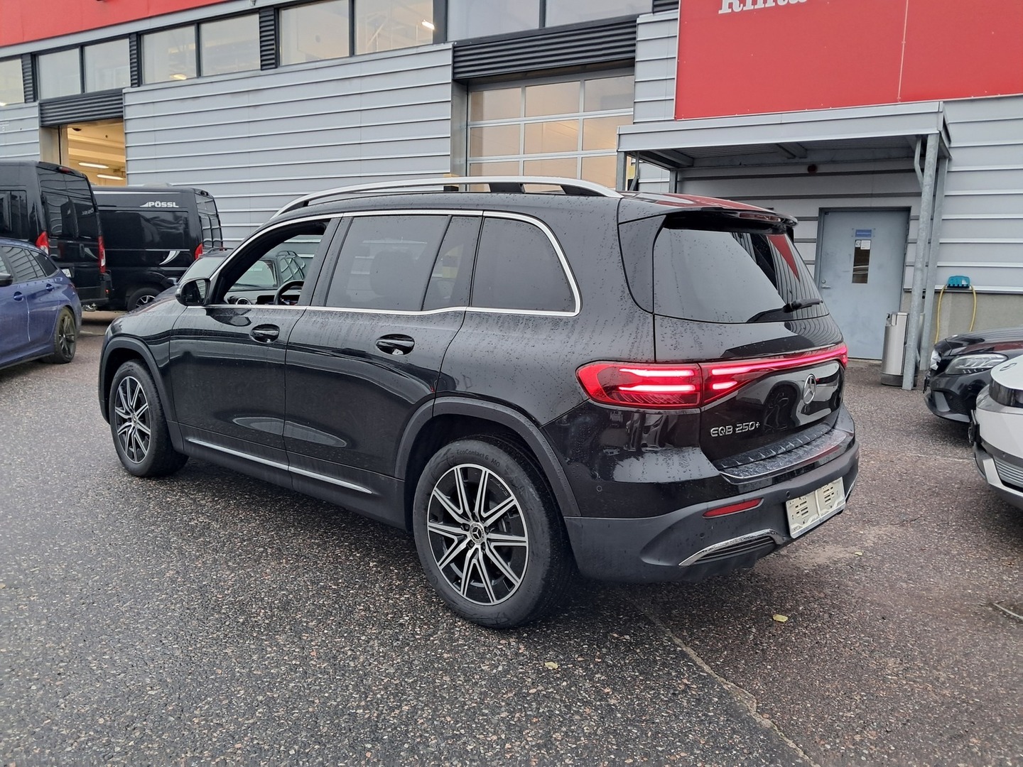 MERCEDES-BENZ EQB 2024