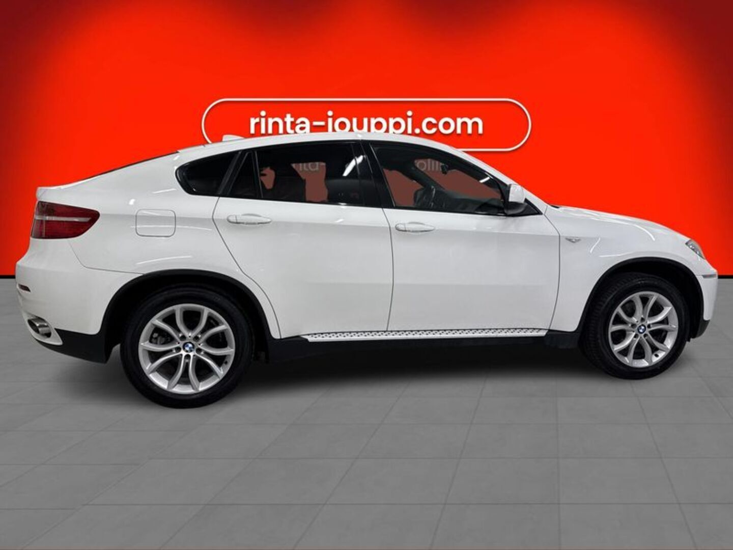 BMW X6 2011