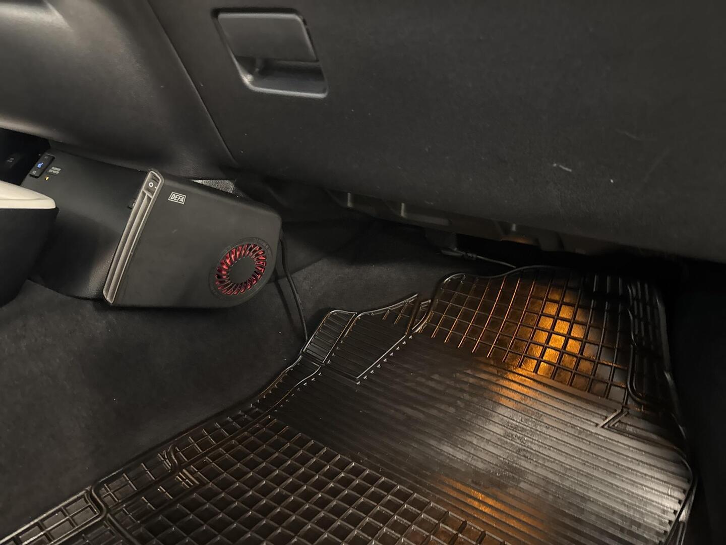 TOYOTA Prius Plug-in 2017