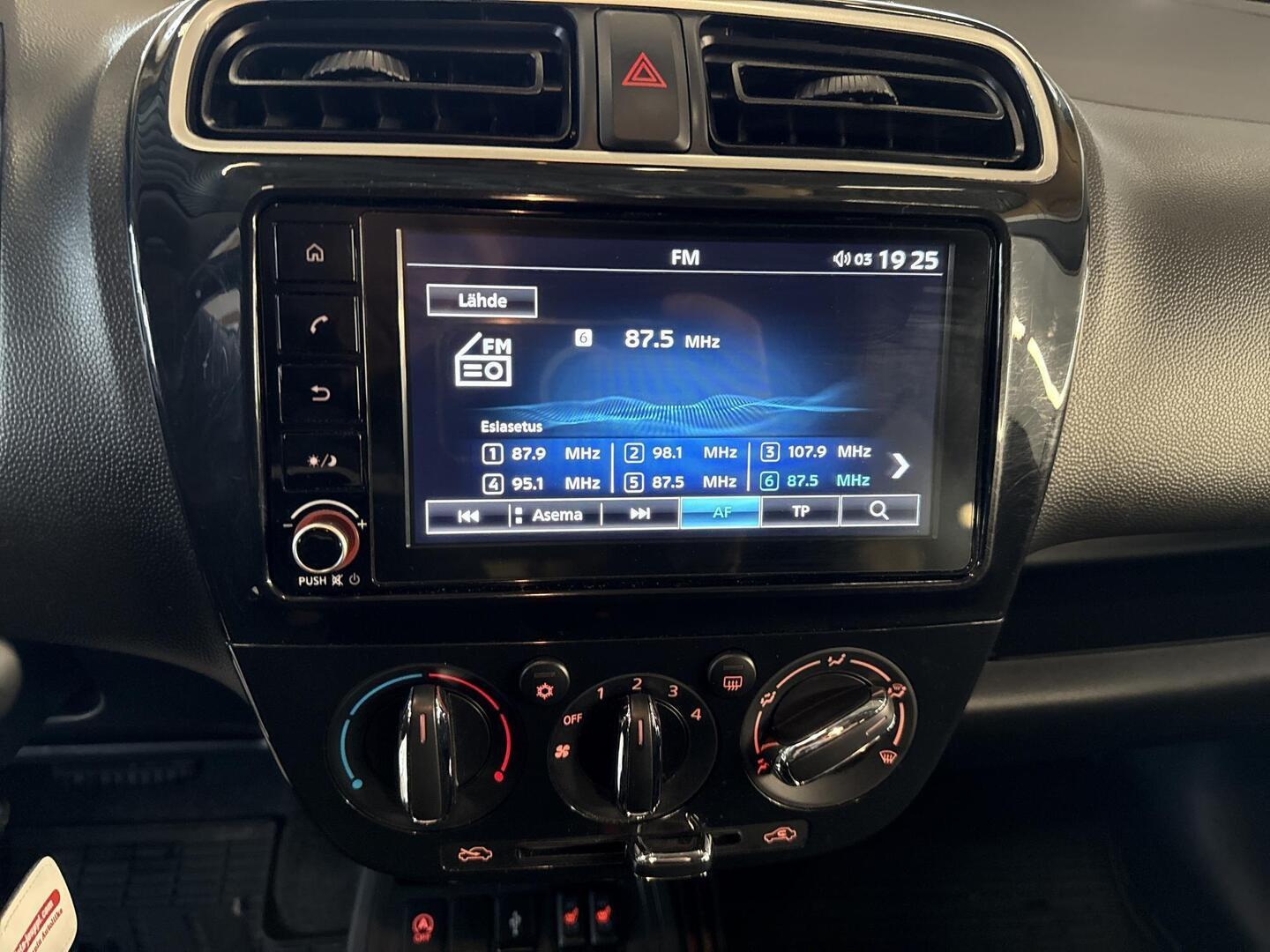 MITSUBISHI Space Star 2024