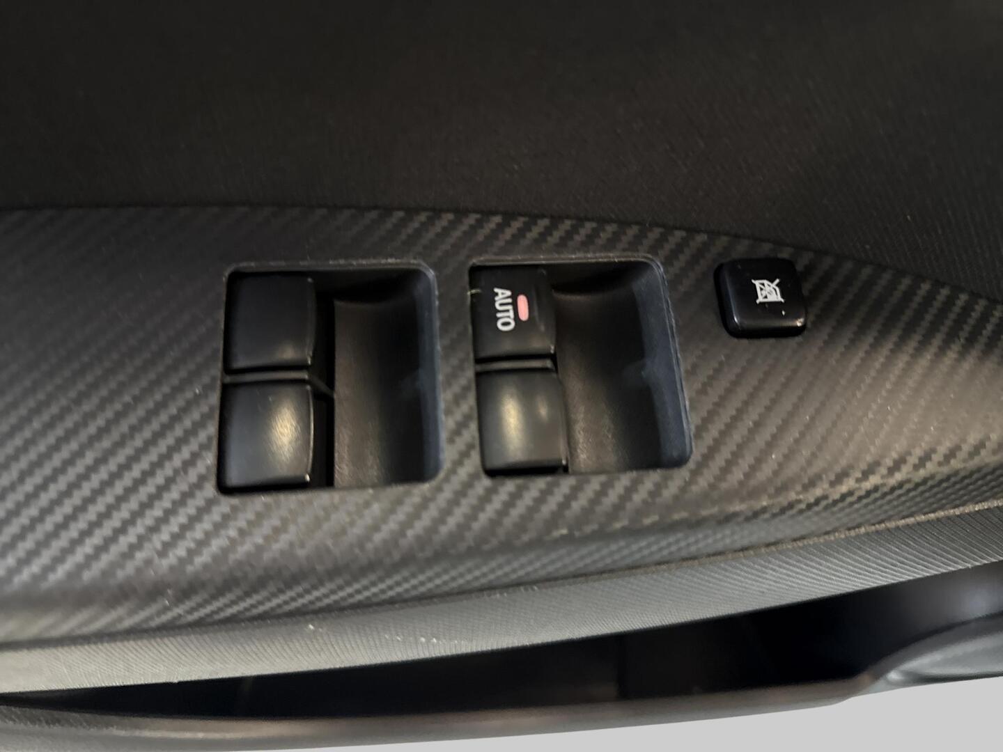 MITSUBISHI Space Star 2024