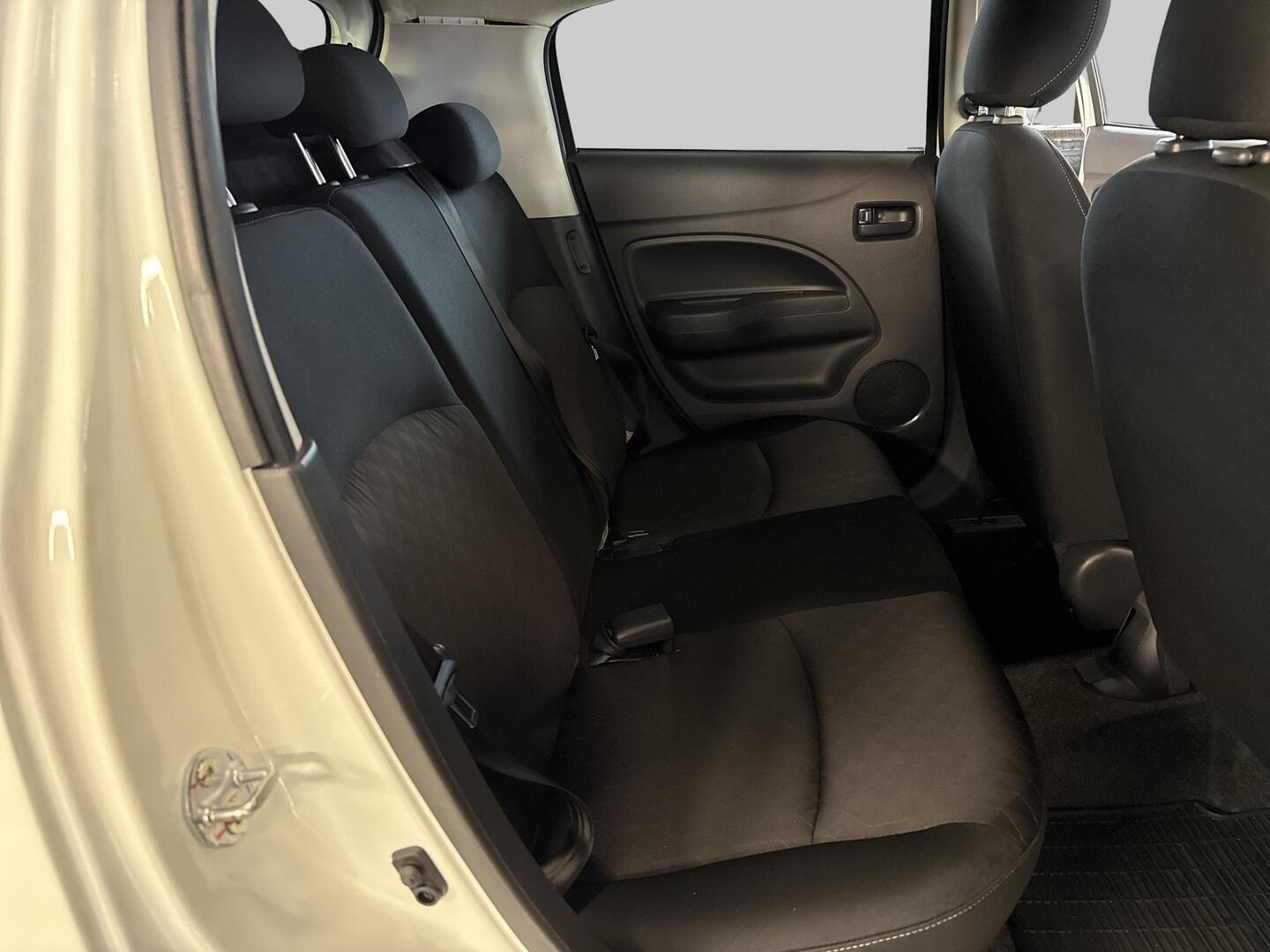 MITSUBISHI Space Star 2024