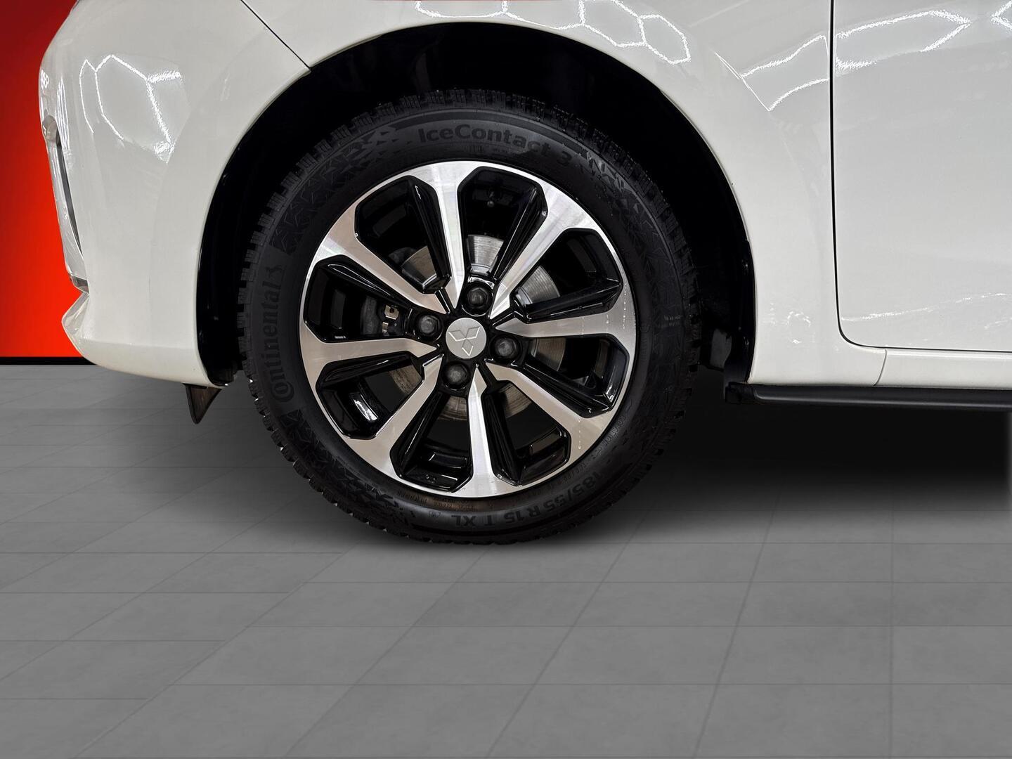 MITSUBISHI Space Star 2024