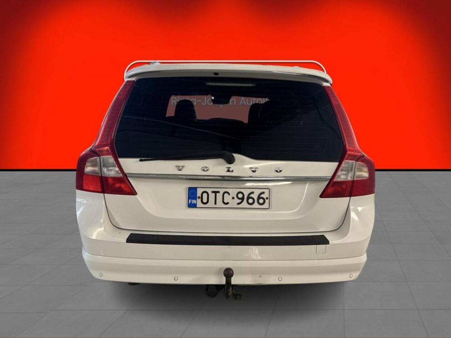 VOLVO V70 2012