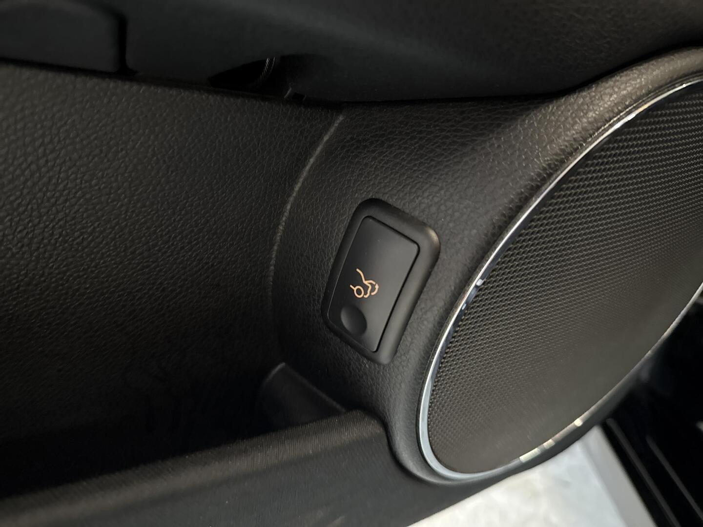 MERCEDES-BENZ C 2009