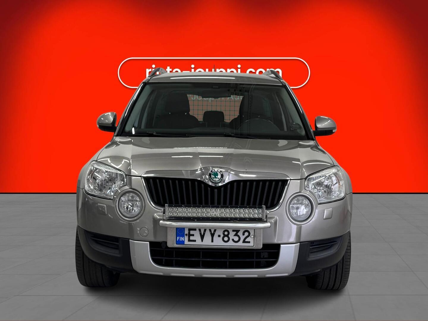 SKODA Yeti 2012