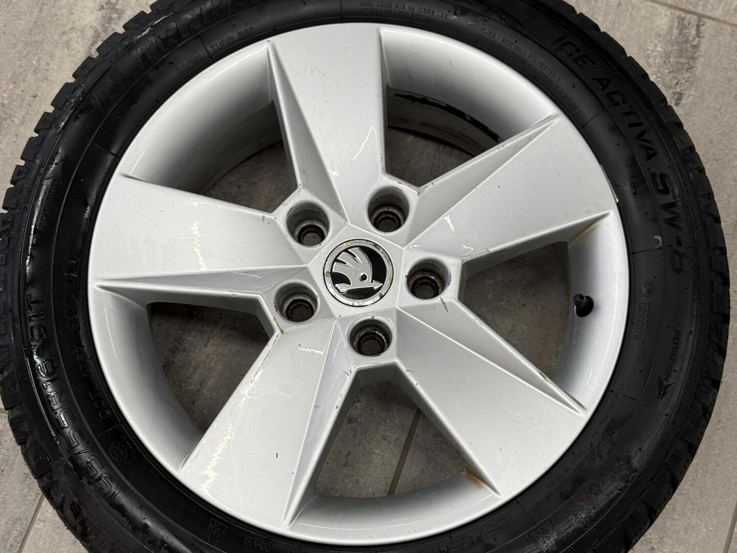 SKODA Yeti 2012