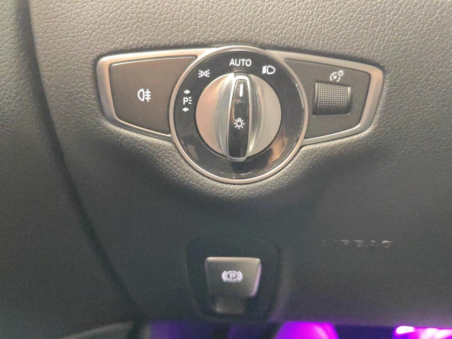 MERCEDES-BENZ E 2020