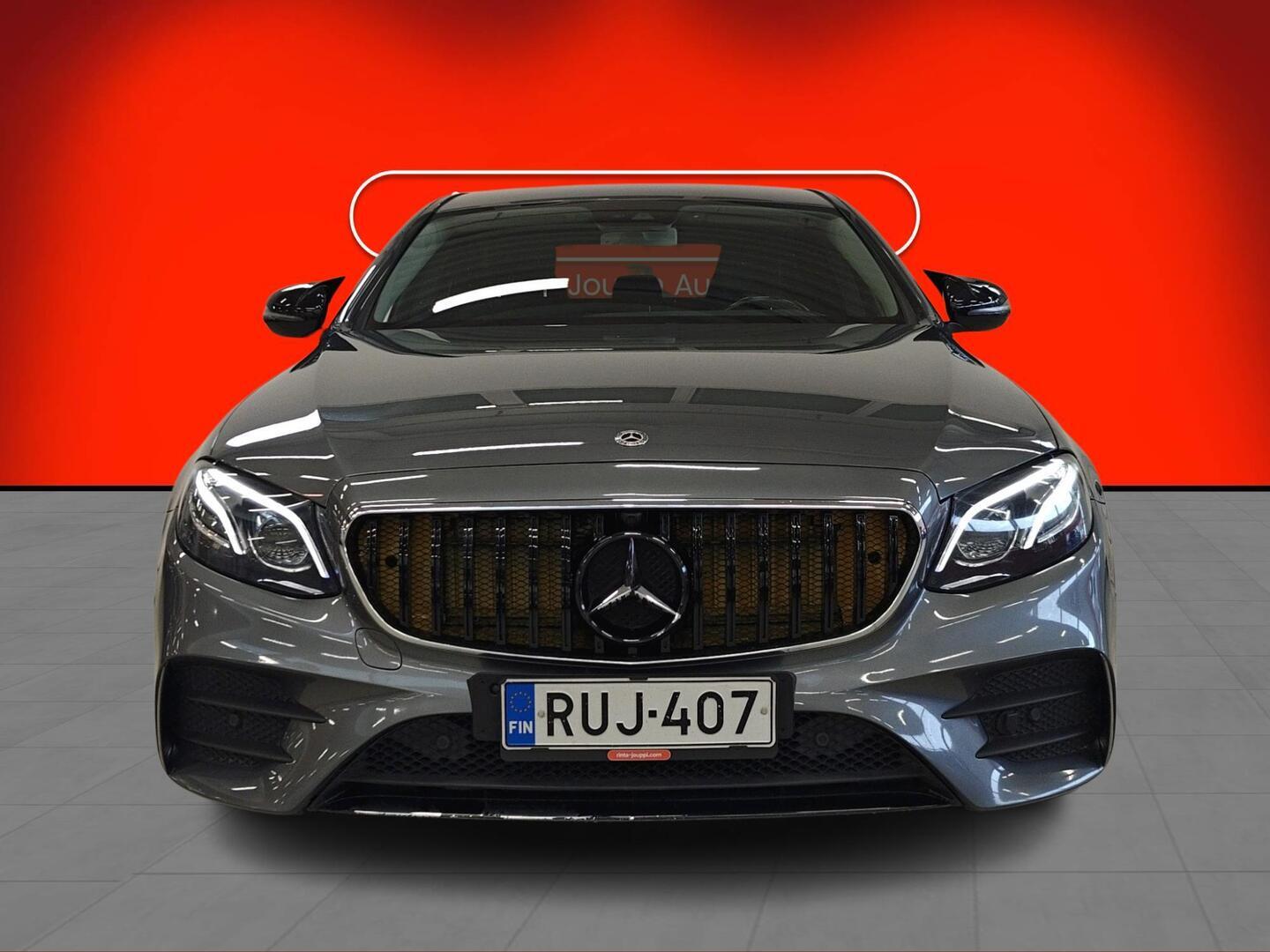 MERCEDES-BENZ E 2020