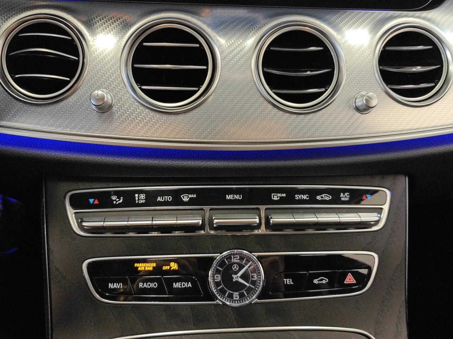 MERCEDES-BENZ E 2020