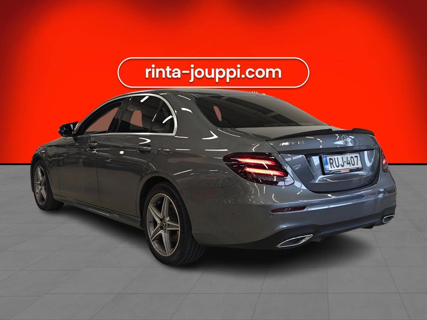 MERCEDES-BENZ E 2020