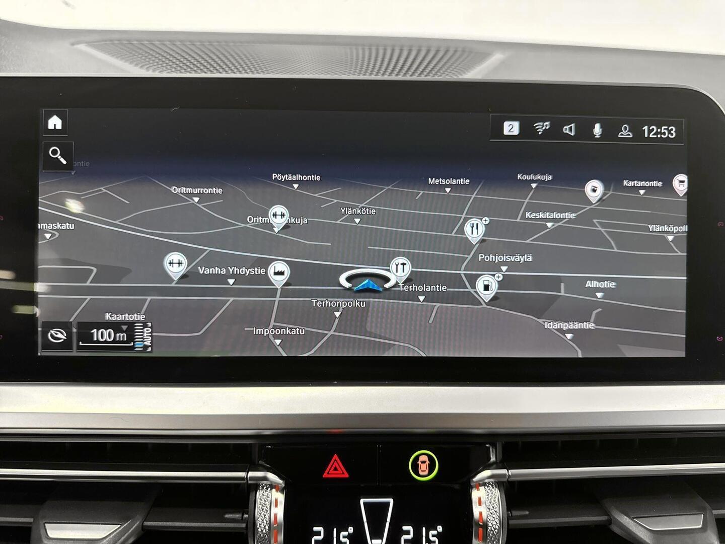 BMW 330 2019