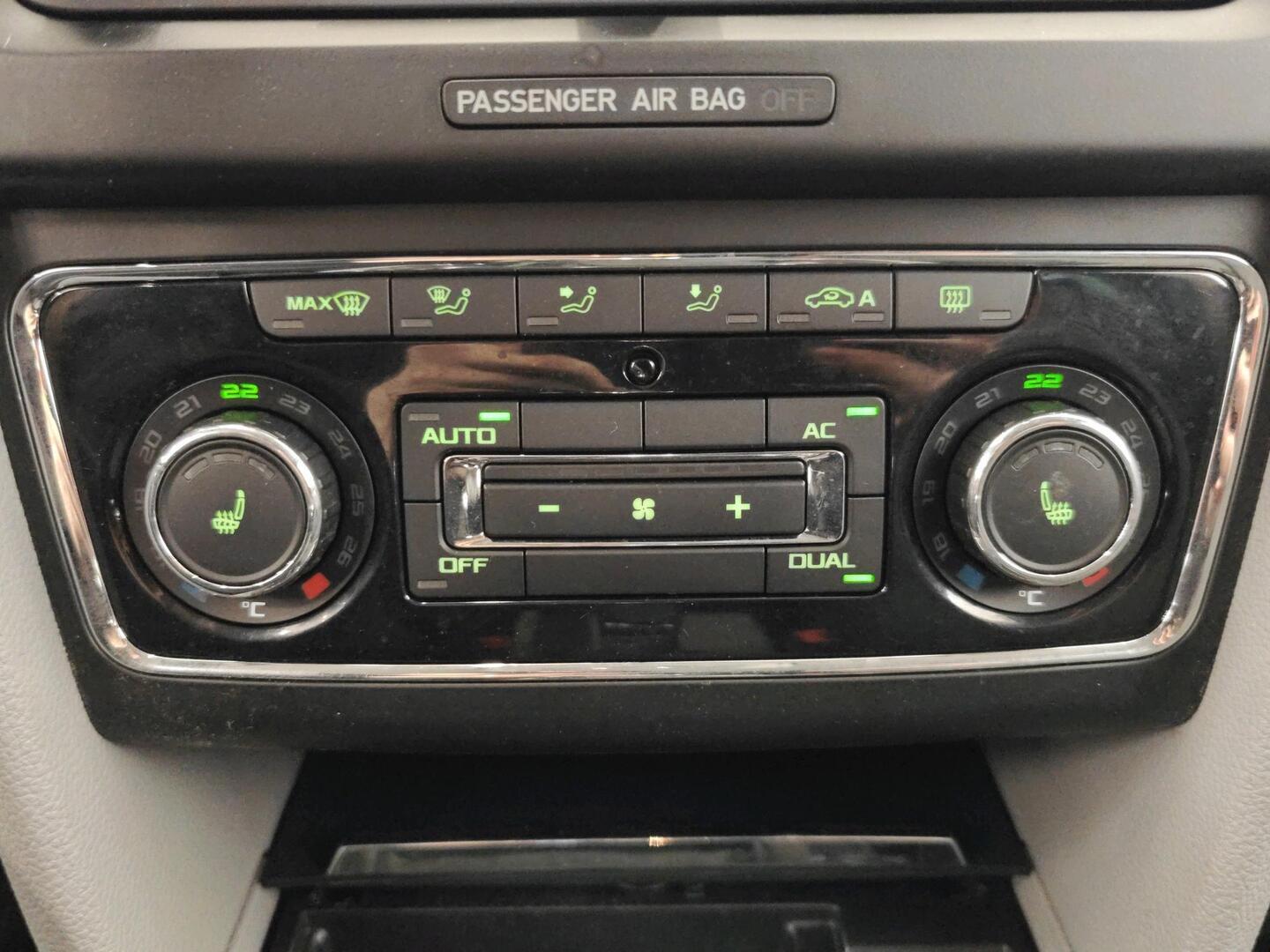 SKODA Superb 2010