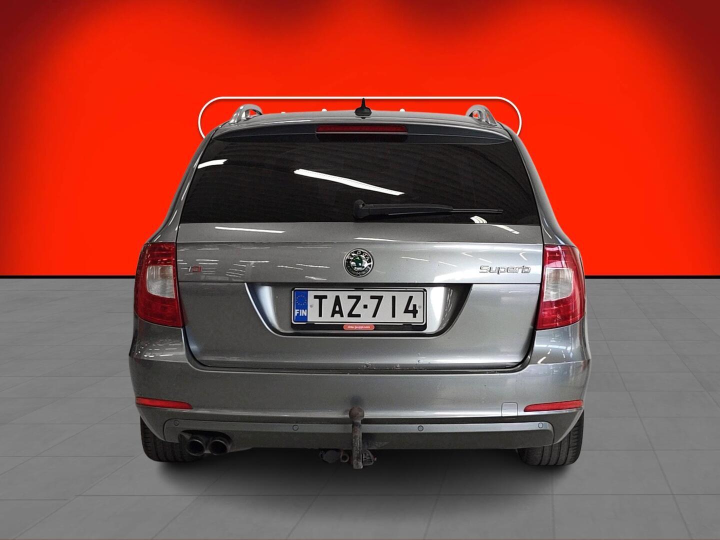 SKODA Superb 2010