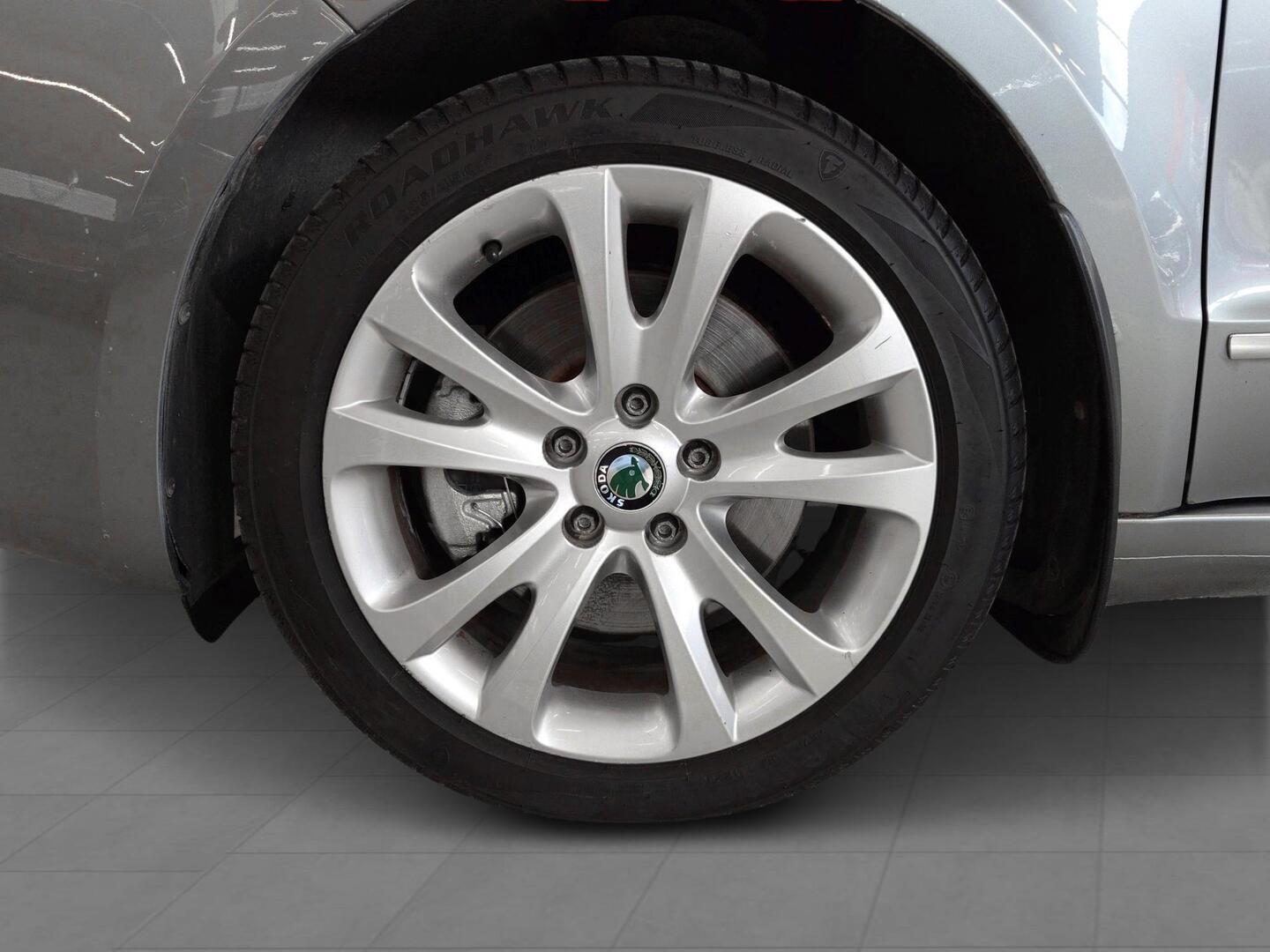 SKODA Superb 2010