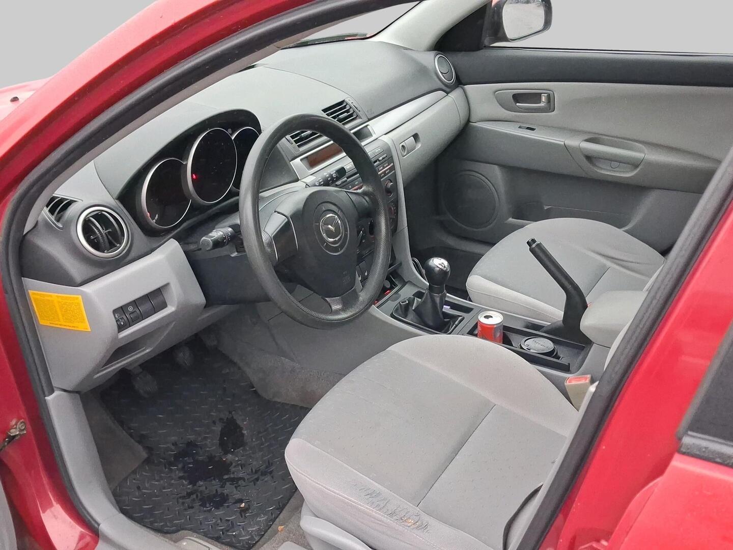 MAZDA 3 2005