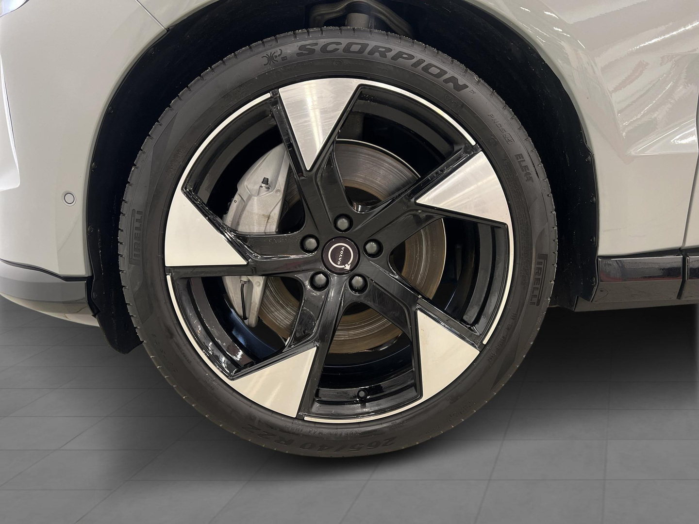VOLVO EX90 2024