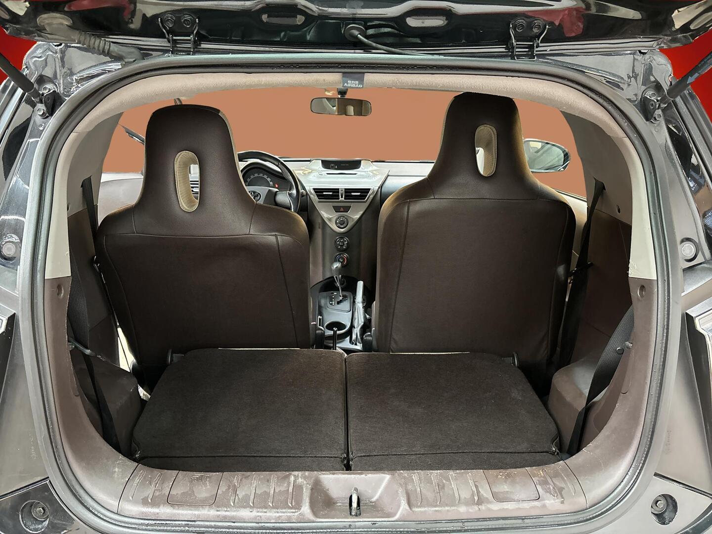 TOYOTA iQ 2009