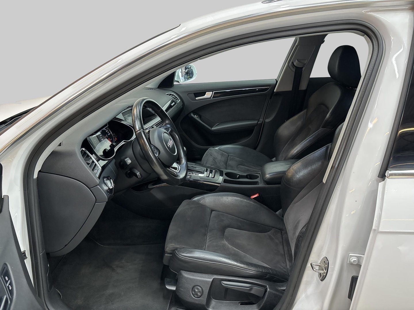 AUDI A4 2015