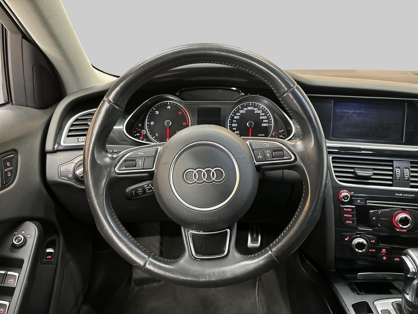 AUDI A4 2015