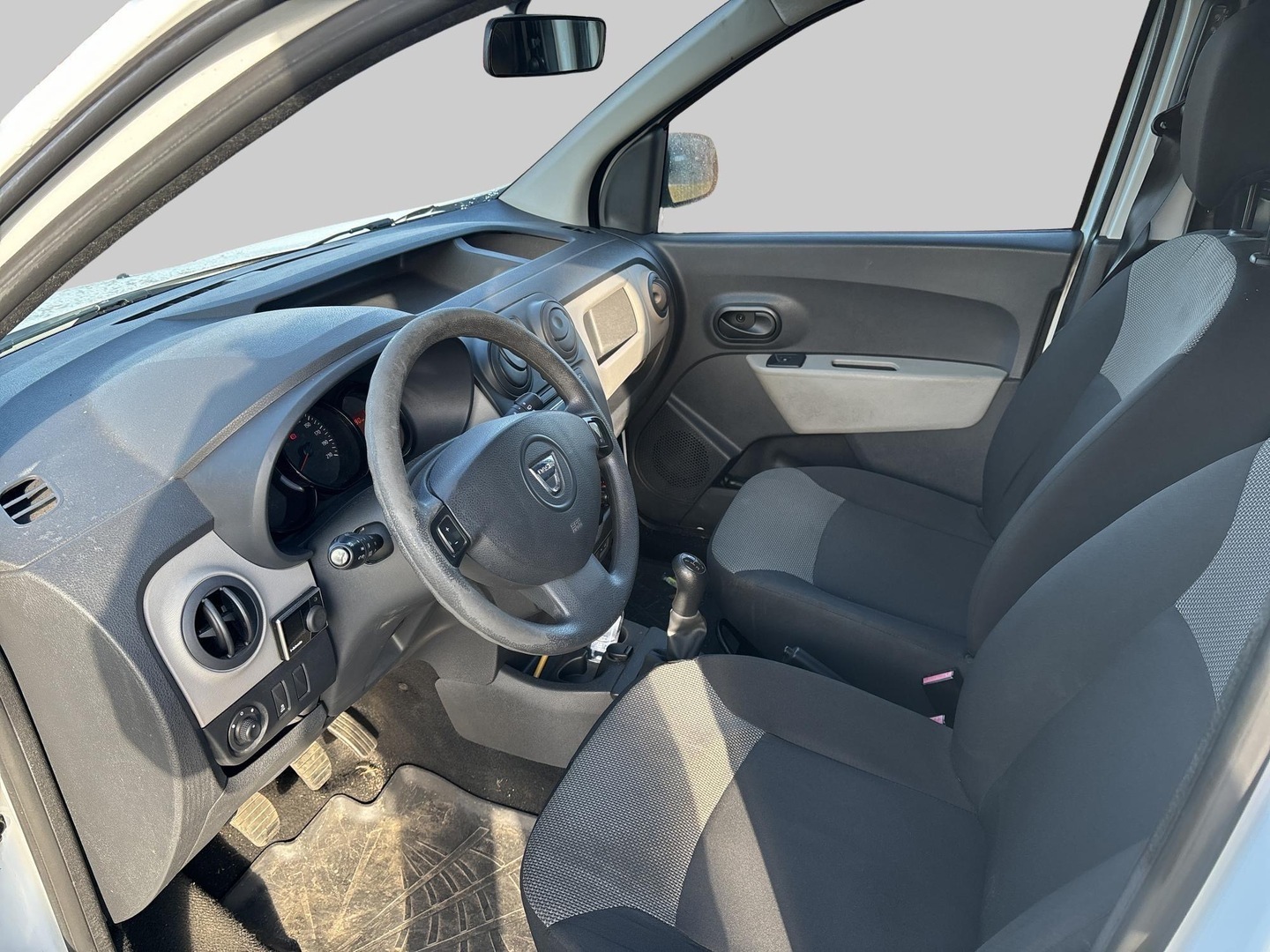 DACIA DOKKER VAN 2016