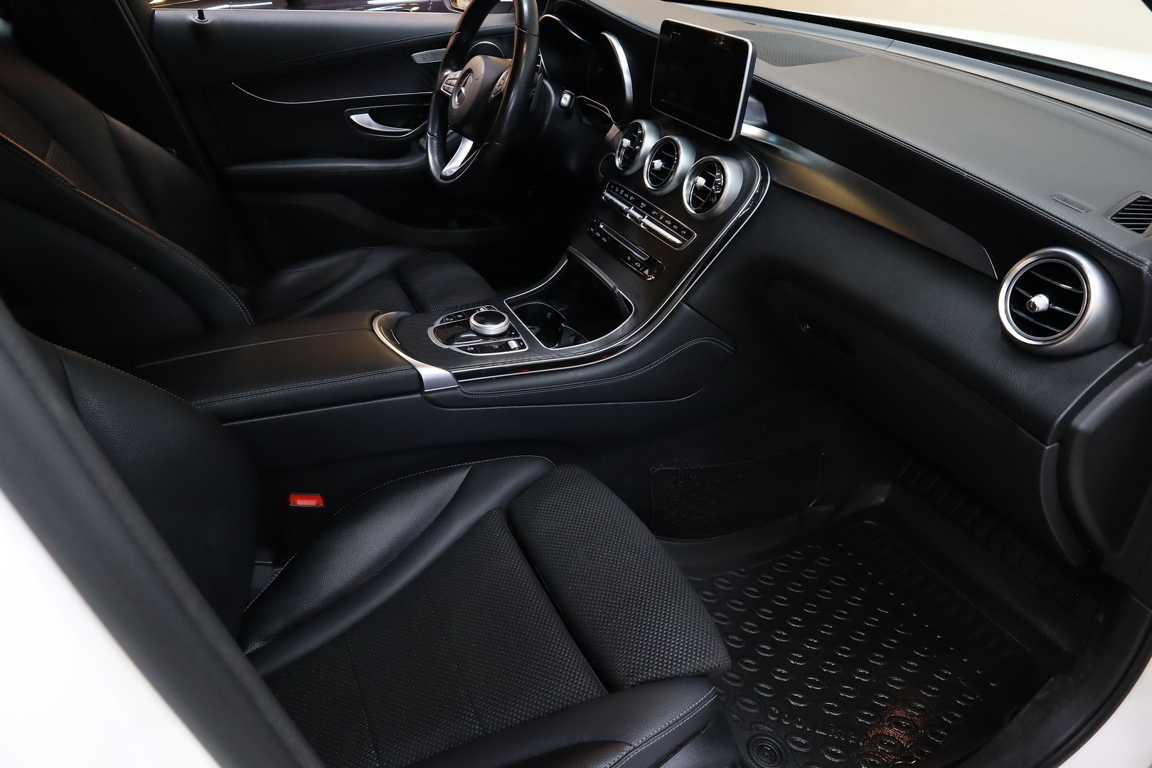 MERCEDES-BENZ GLC 2017