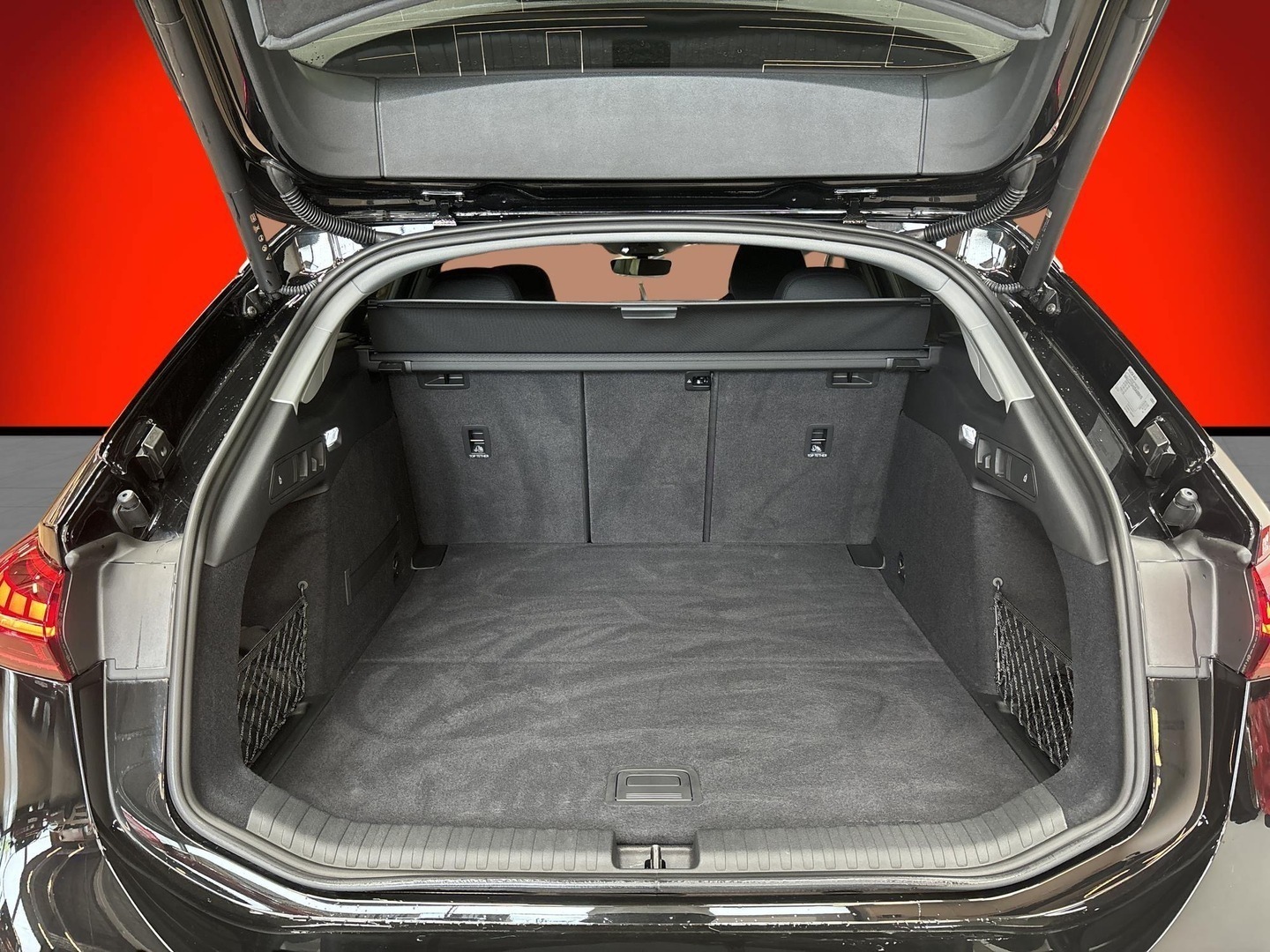 AUDI A6 E-TRON 2025