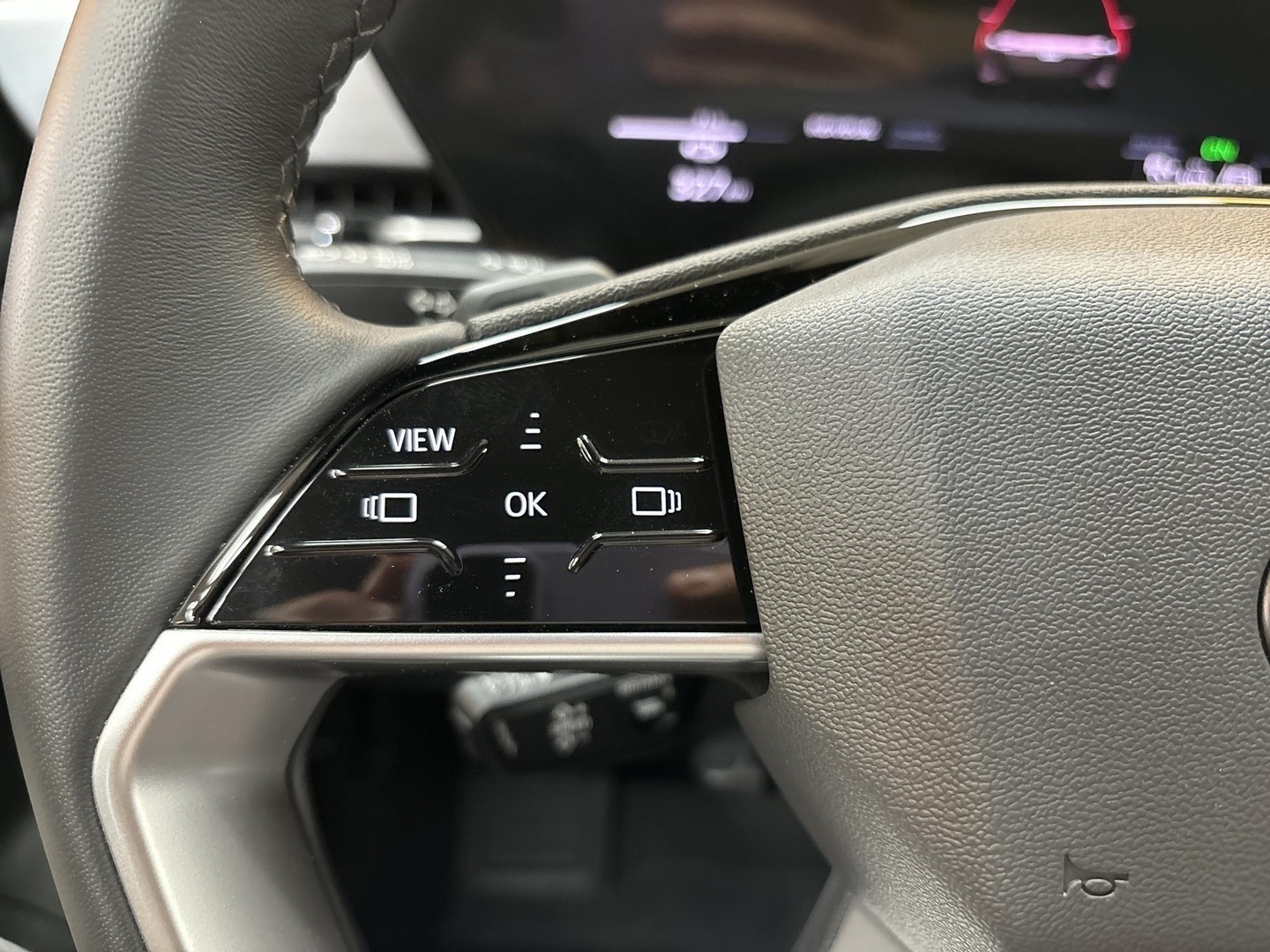AUDI A6 E-TRON 2025