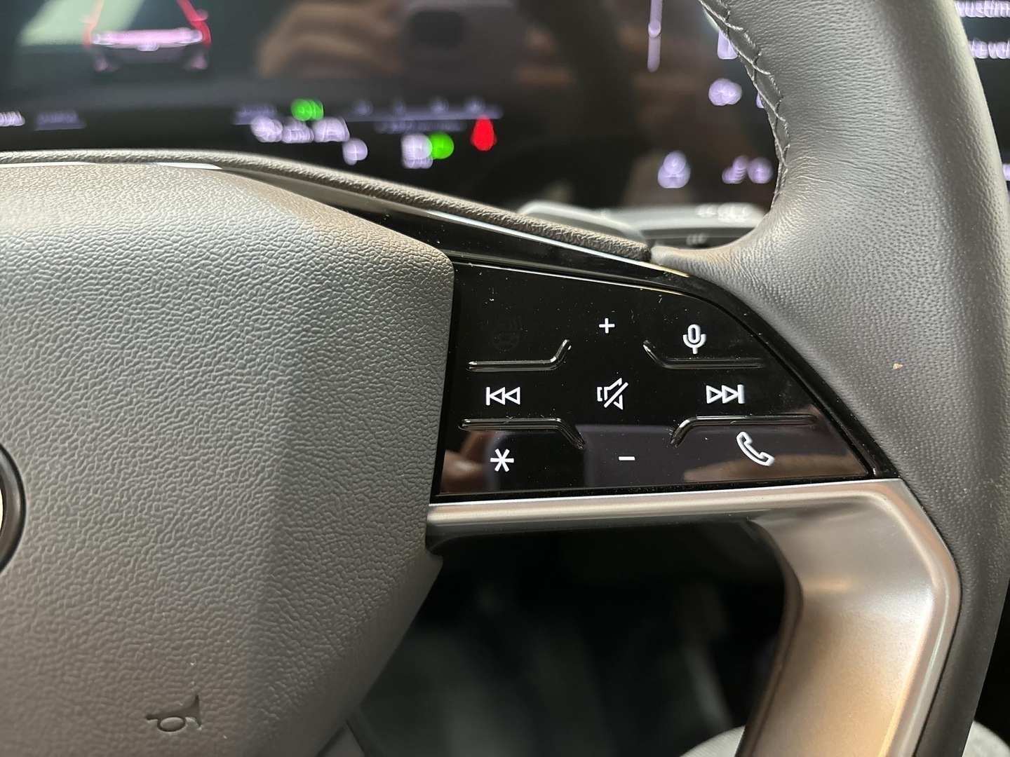 AUDI A6 E-TRON 2025