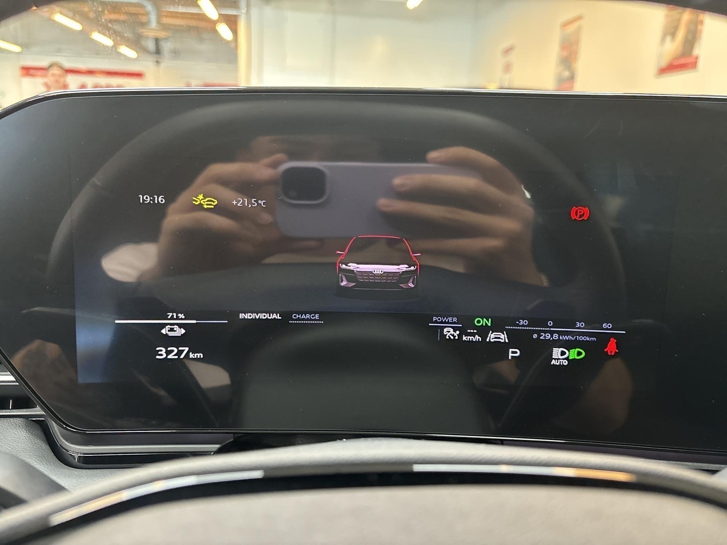AUDI A6 E-TRON 2025