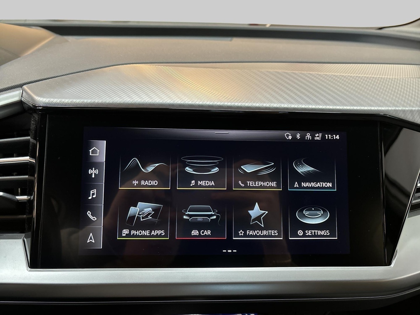 AUDI Q4 e-tron 2021