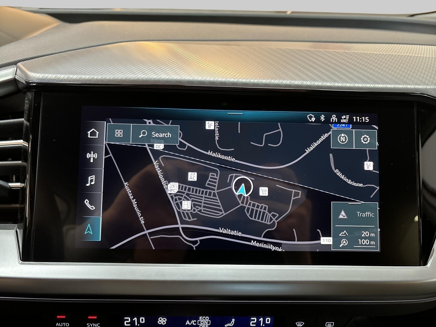 AUDI Q4 e-tron 2021