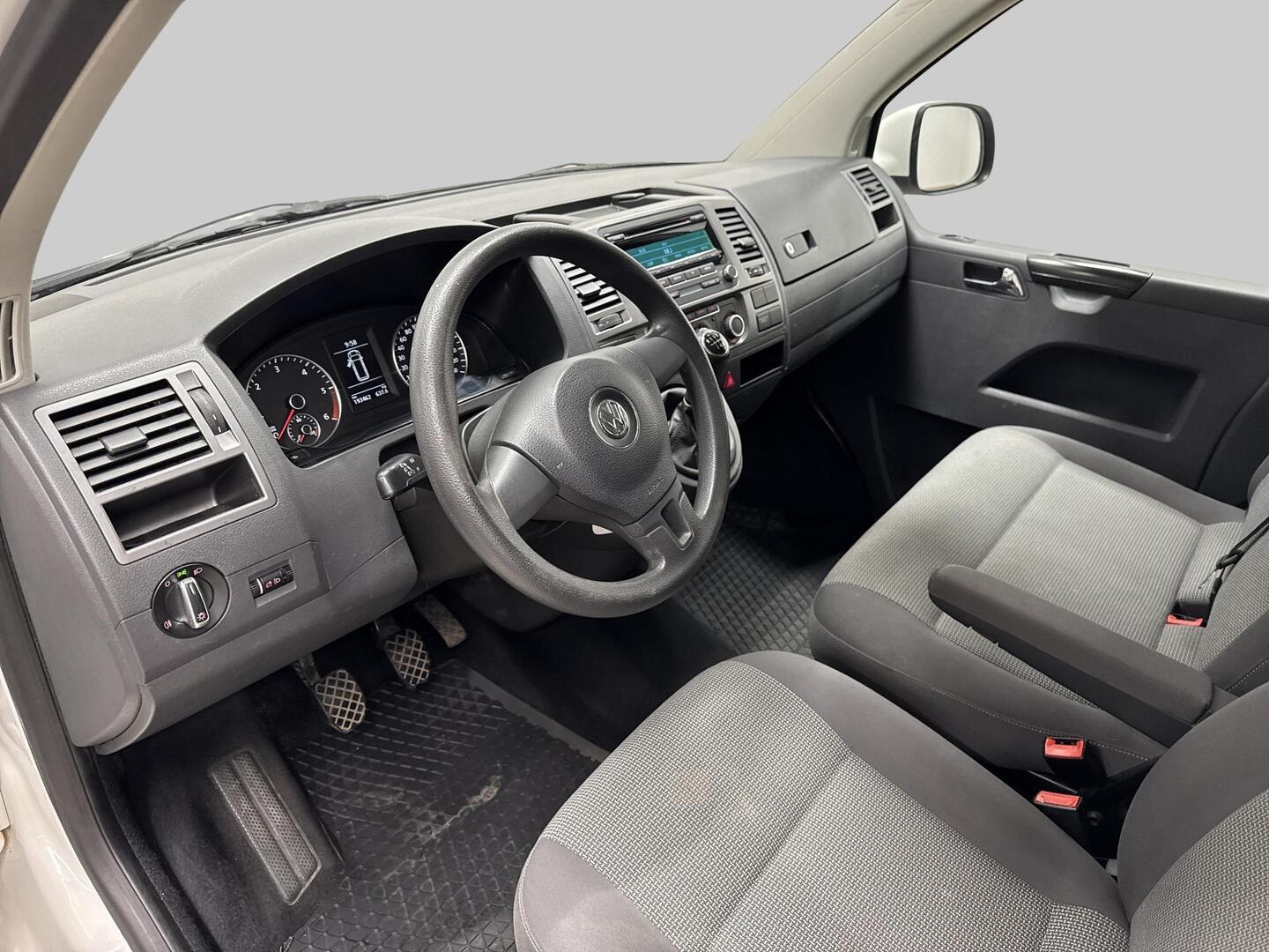 VOLKSWAGEN Caravelle 2012