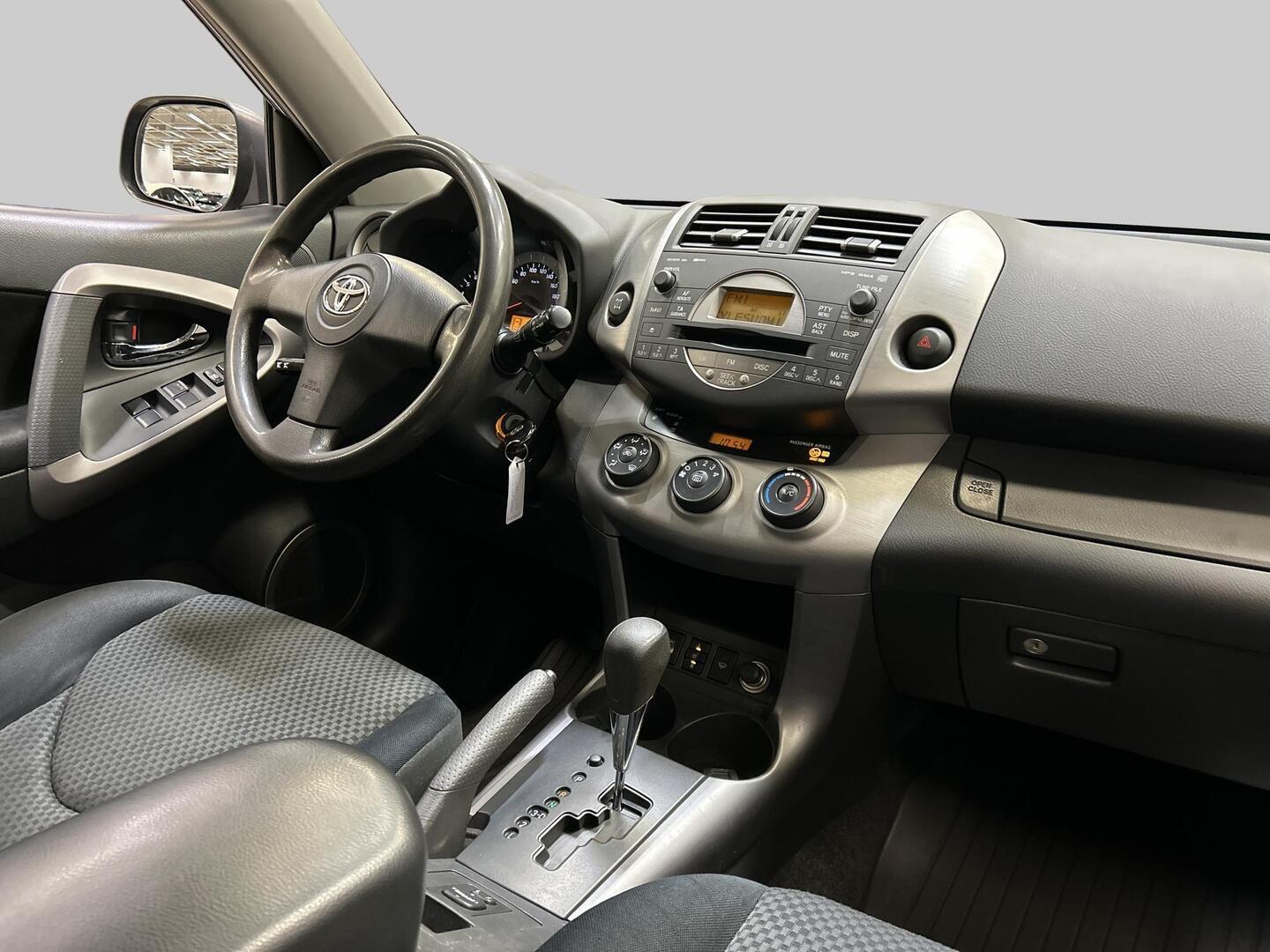 TOYOTA RAV4 2006
