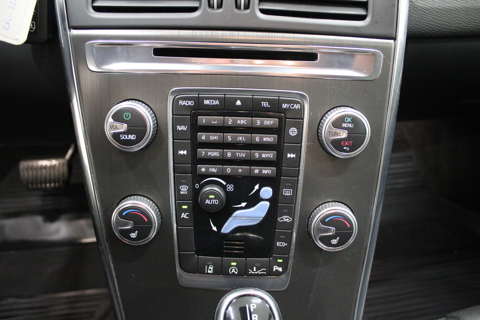 VOLVO XC60 2016