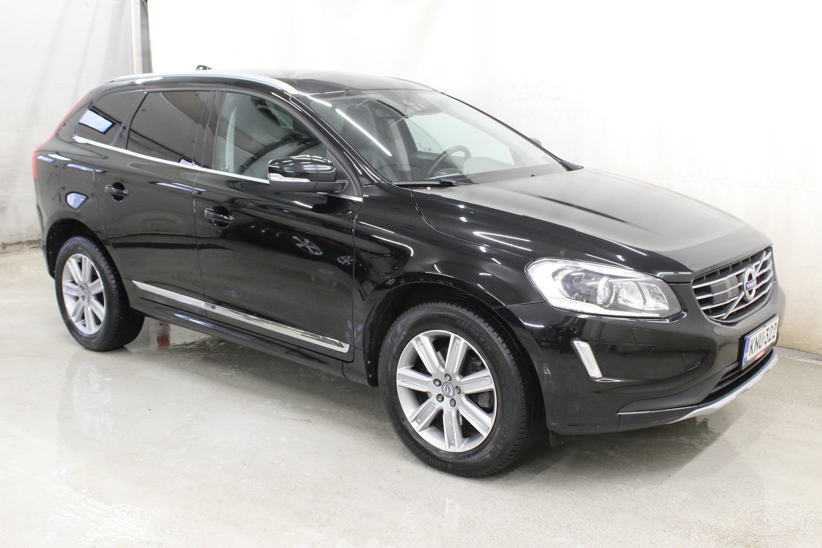 VOLVO XC60 2016