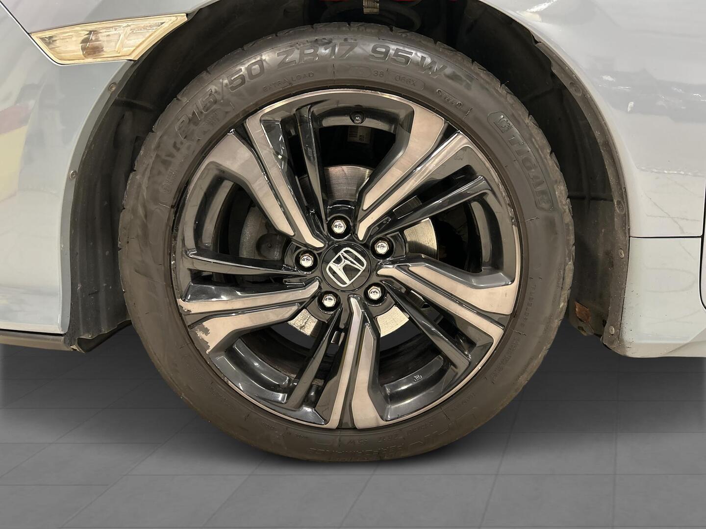 HONDA Civic 2018