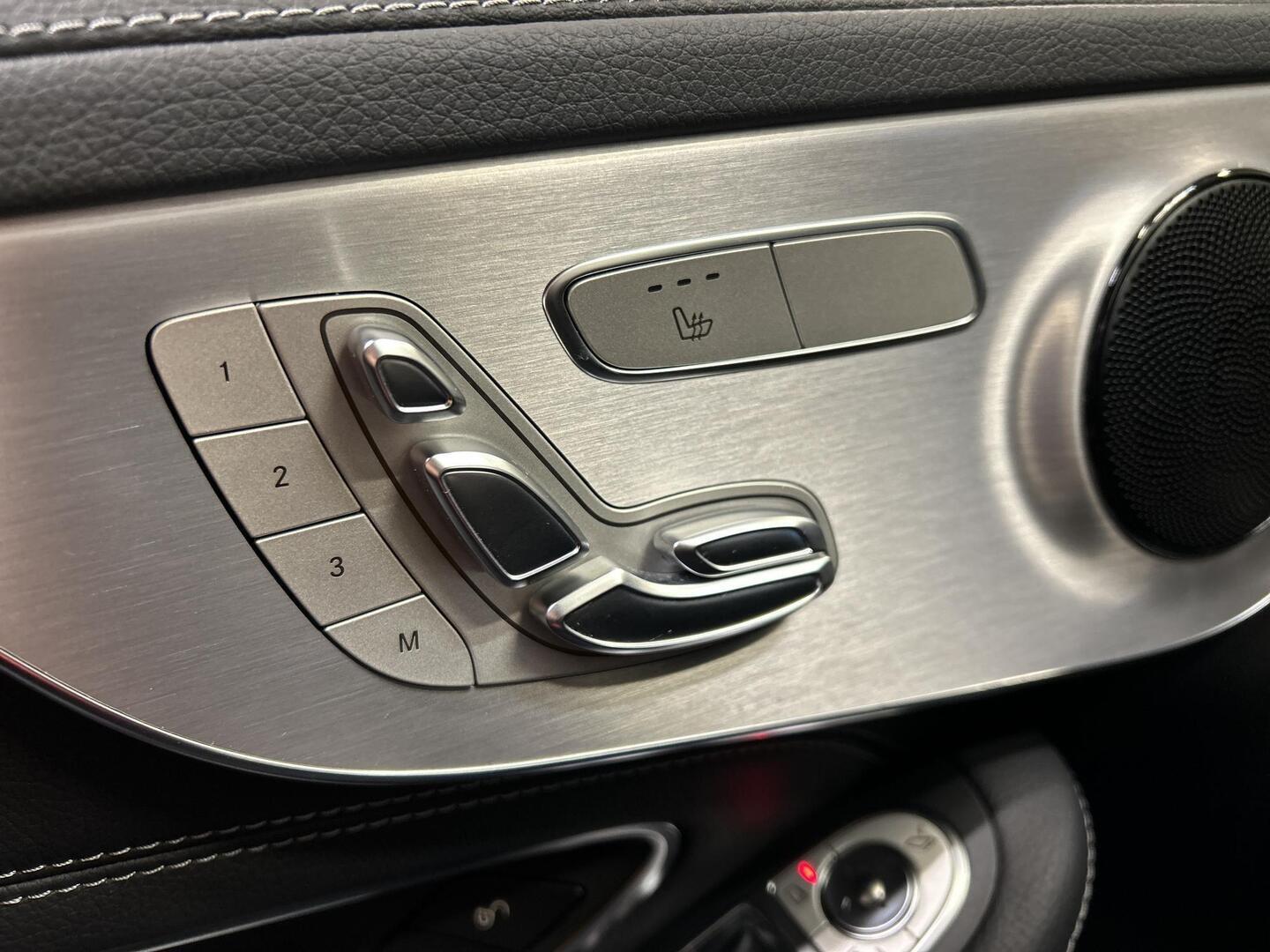 MERCEDES-BENZ C 43 AMG 2020