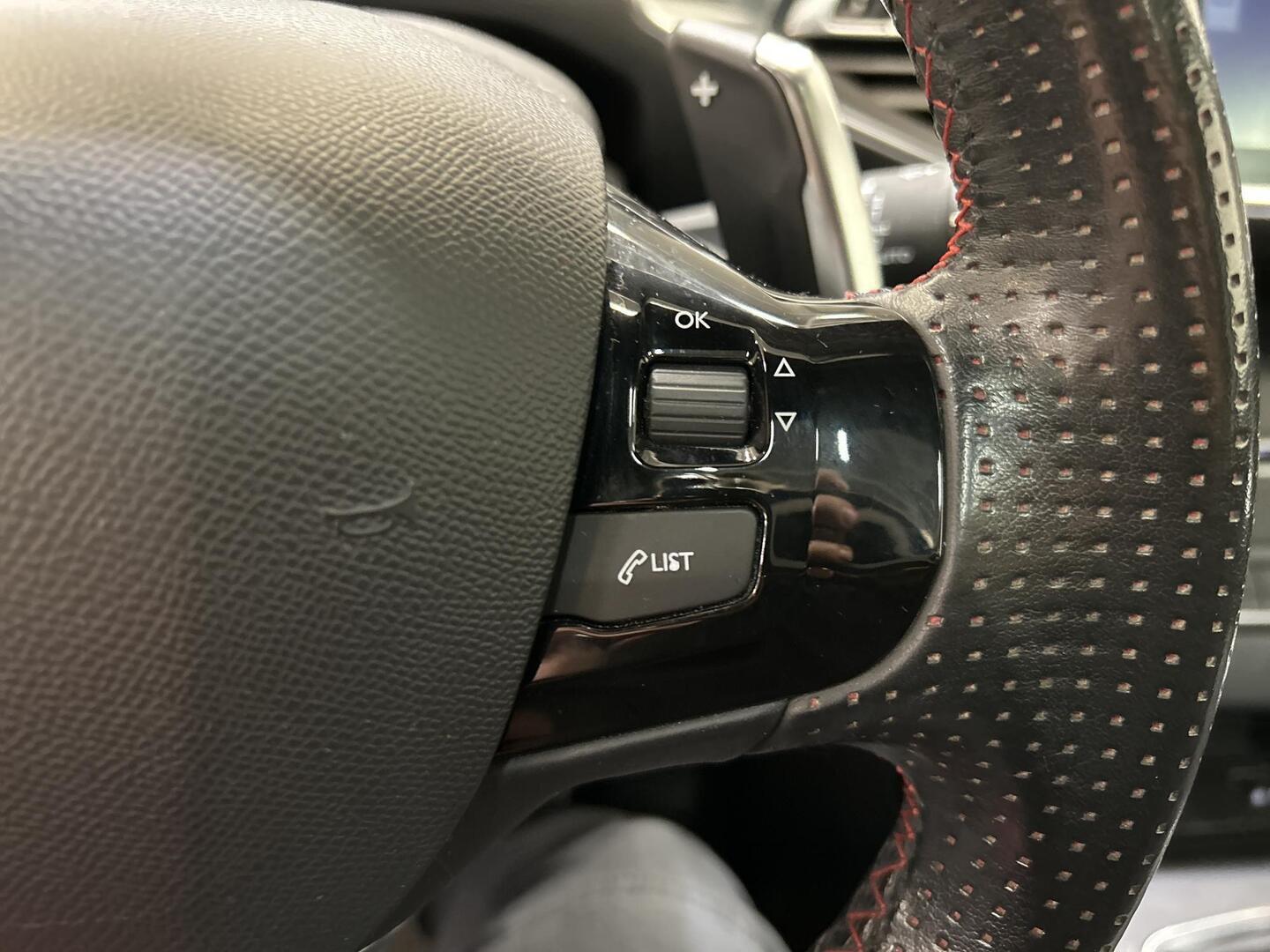 PEUGEOT 308 2018