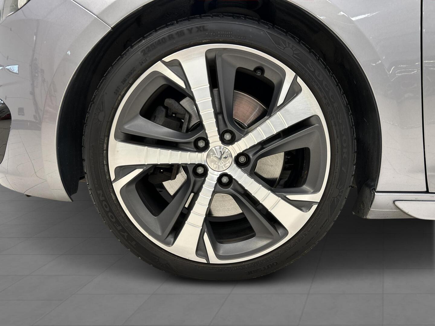 PEUGEOT 308 2018
